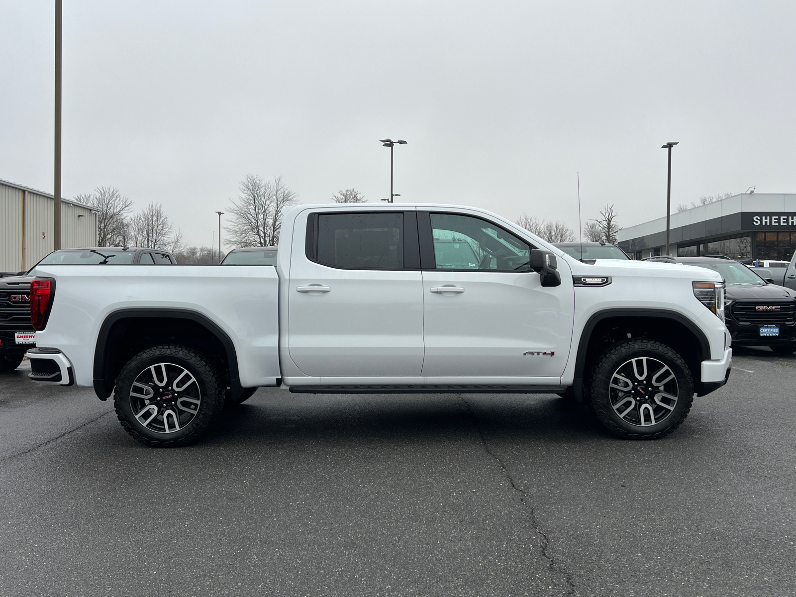 2025 GMC Sierra 1500 AT4 2