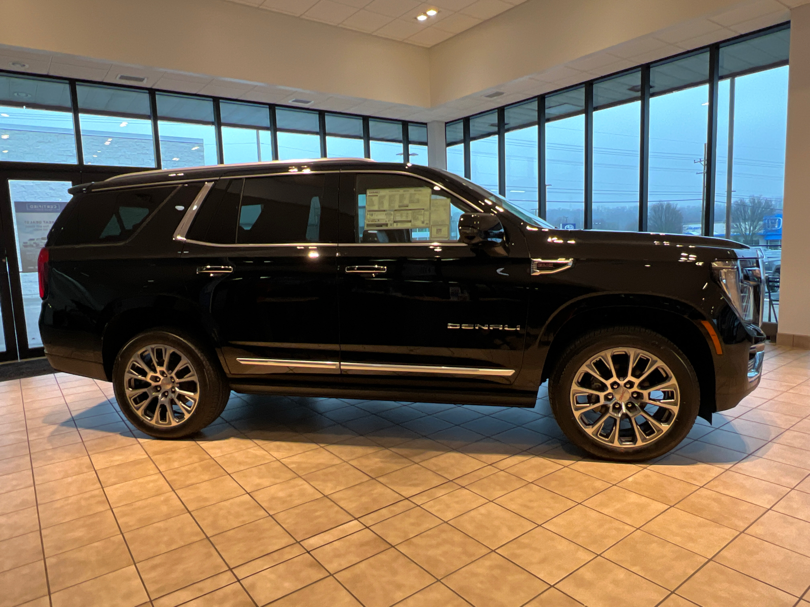 2025 GMC Yukon Denali 2