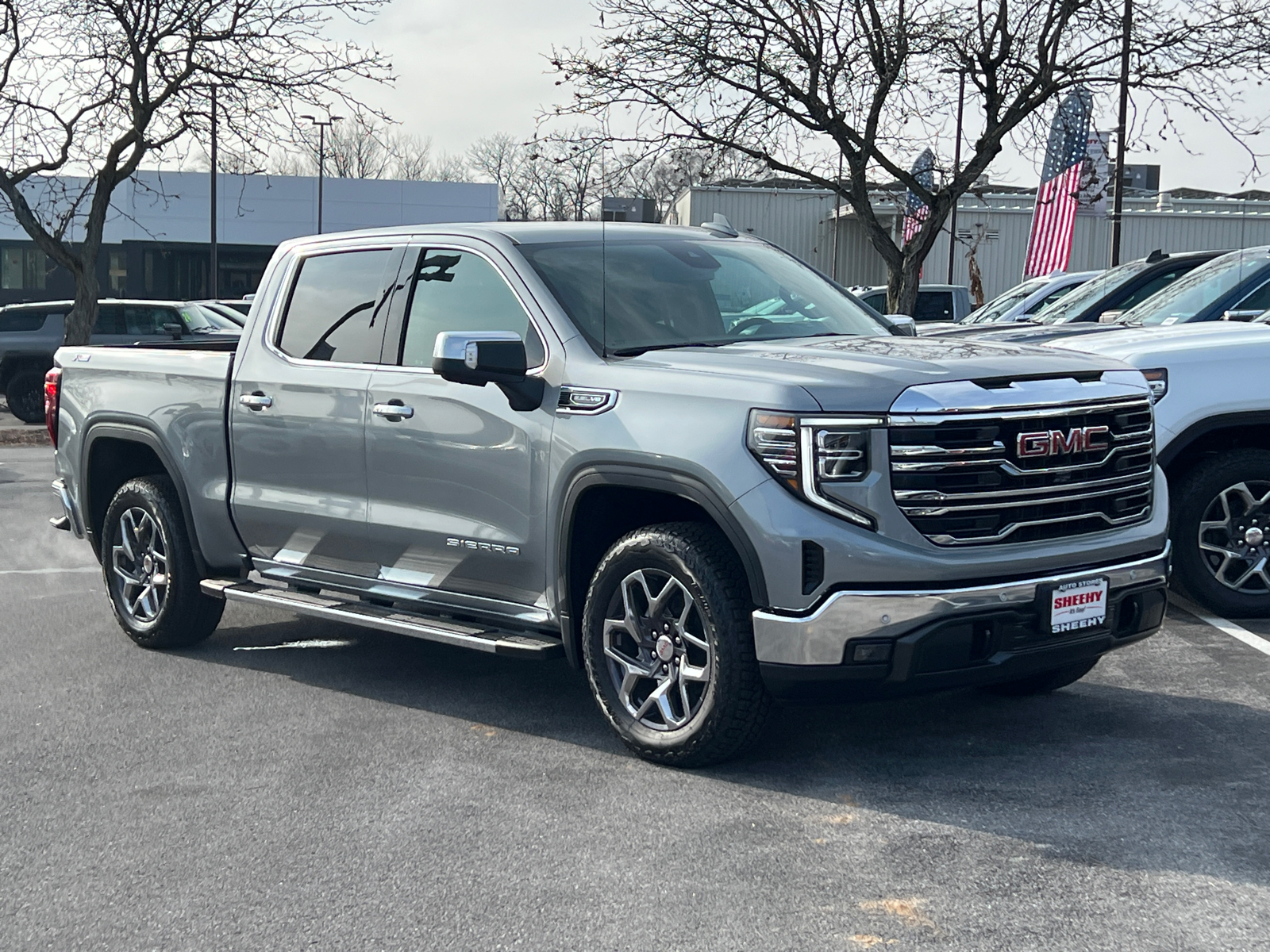 2025 GMC Sierra 1500 SLT 1