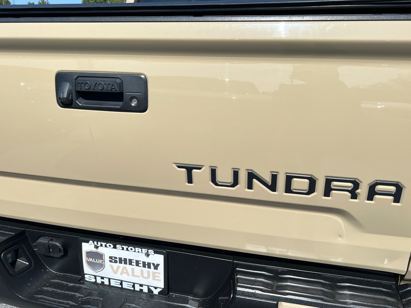 2018 Toyota Tundra Limited 16