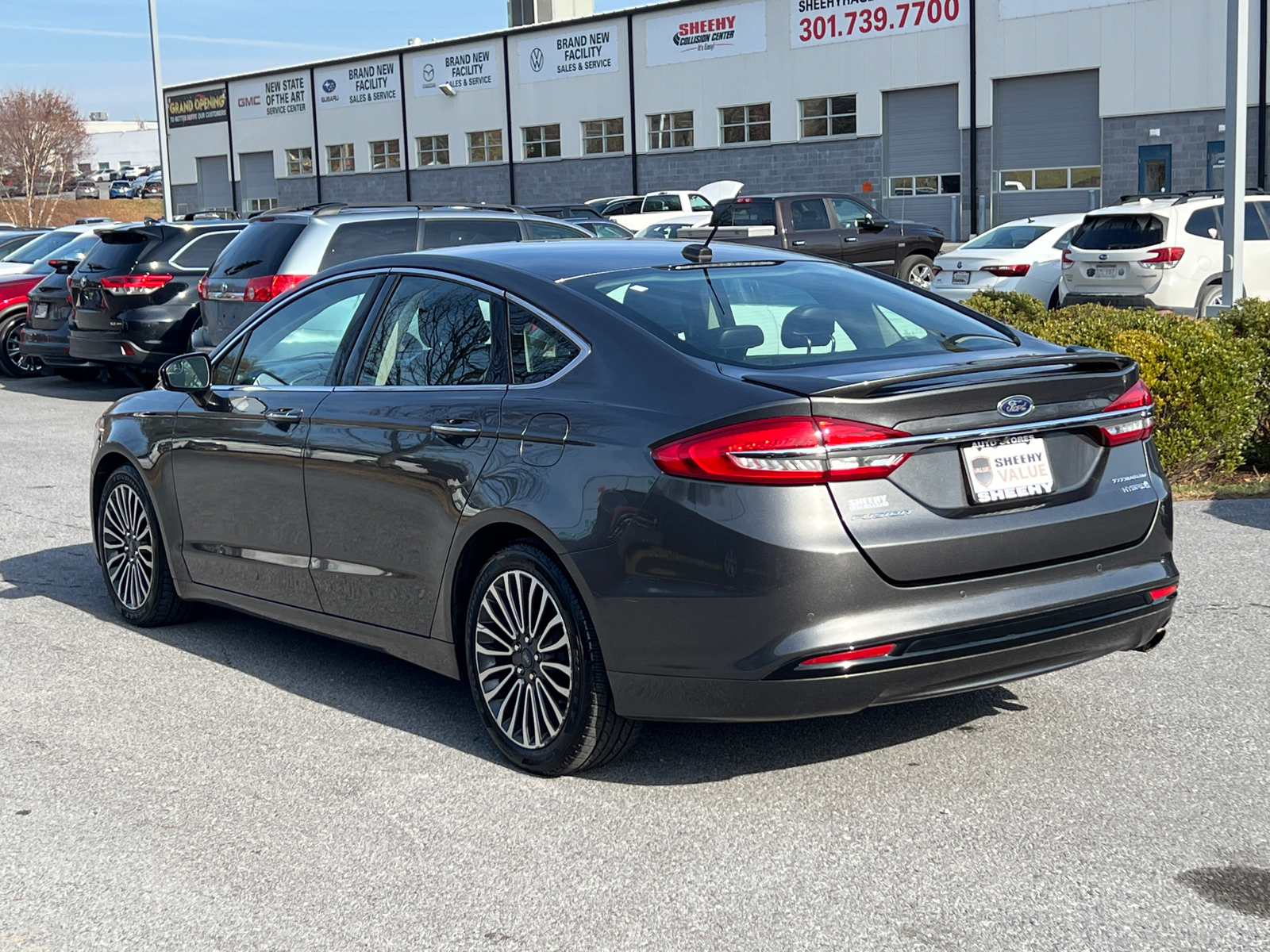 2017 Ford Fusion Hybrid Titanium 4