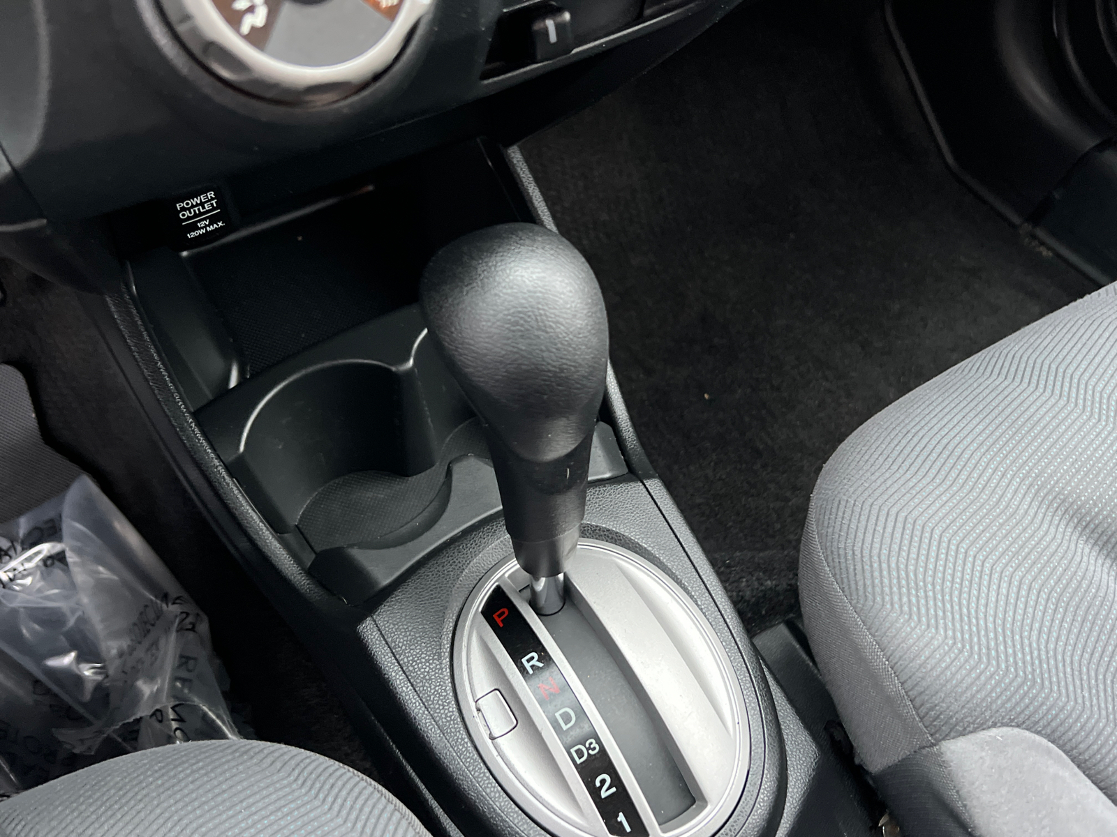 2013 Honda Fit Base 27