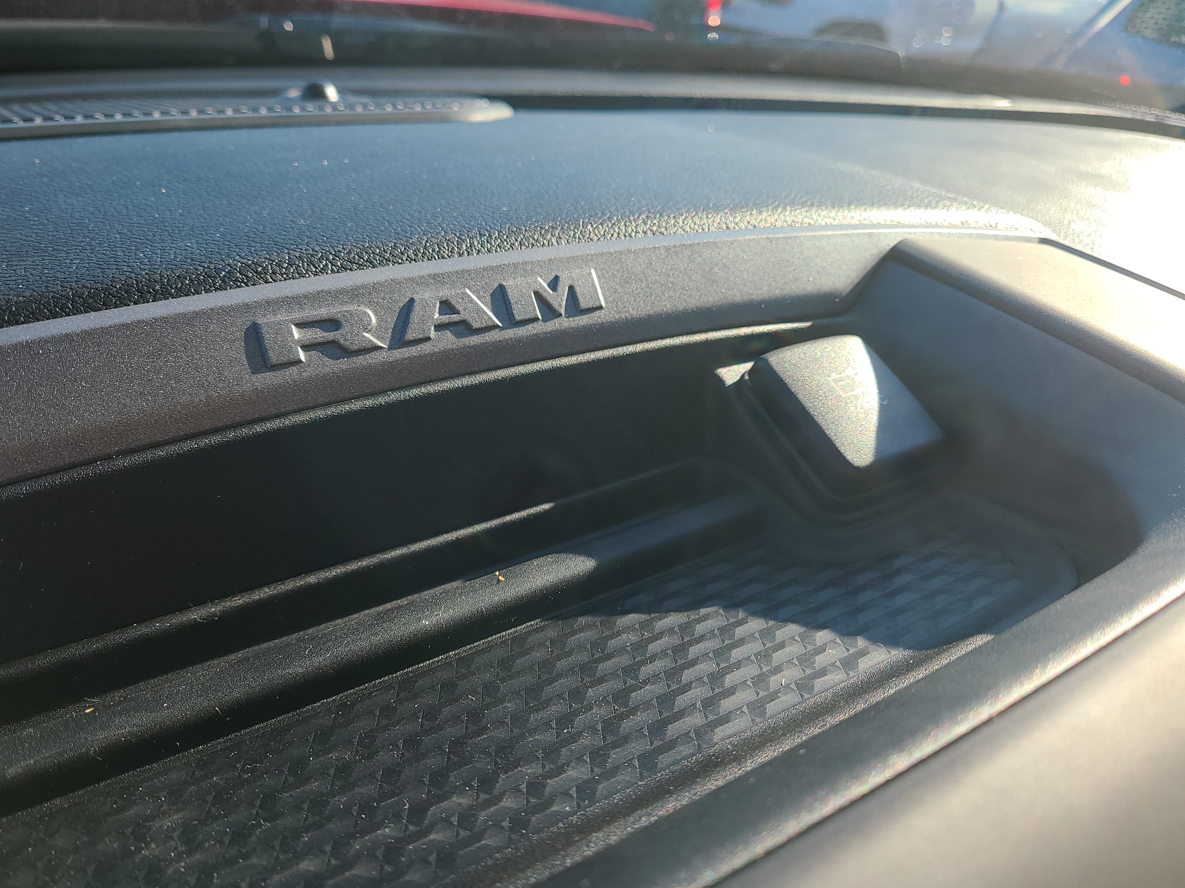 2022 Ram 2500 Tradesman 4x4 Crew Cab 8 Box 31