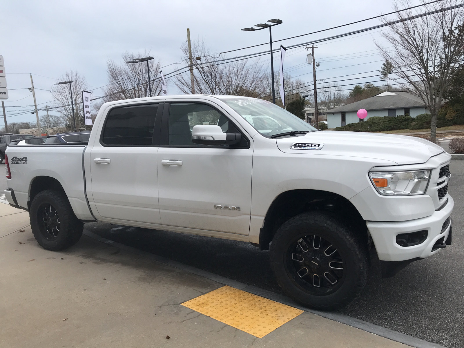 2022 Ram 1500 Big Horn 4x4 Crew Cab 57 Box 5