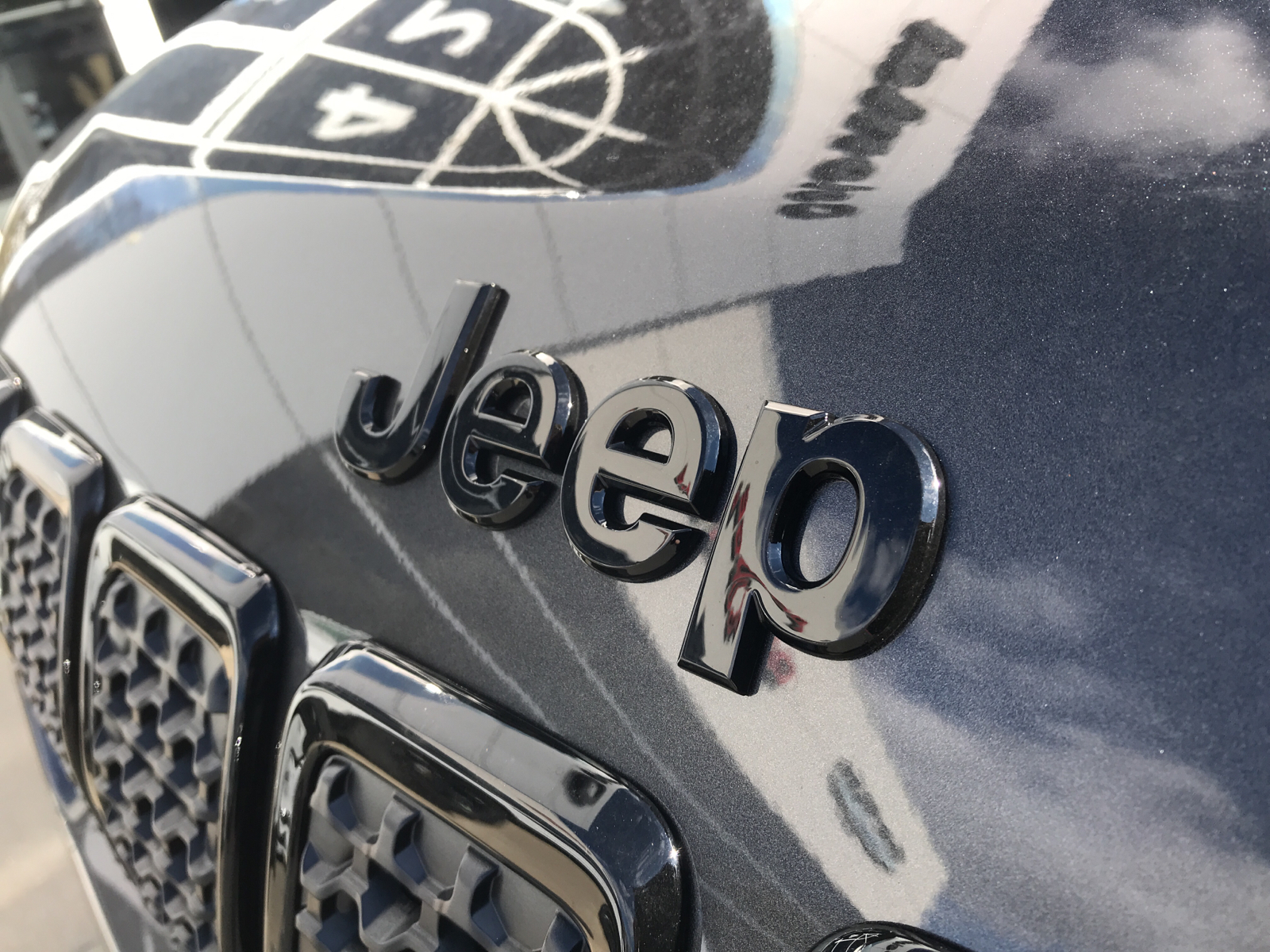 2023 Jeep Cherokee Altitude Lux 42