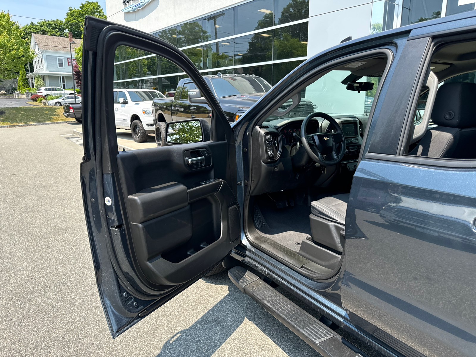 2019 Chevrolet Silverado 1500 Custom 4WD Double Cab 147 11