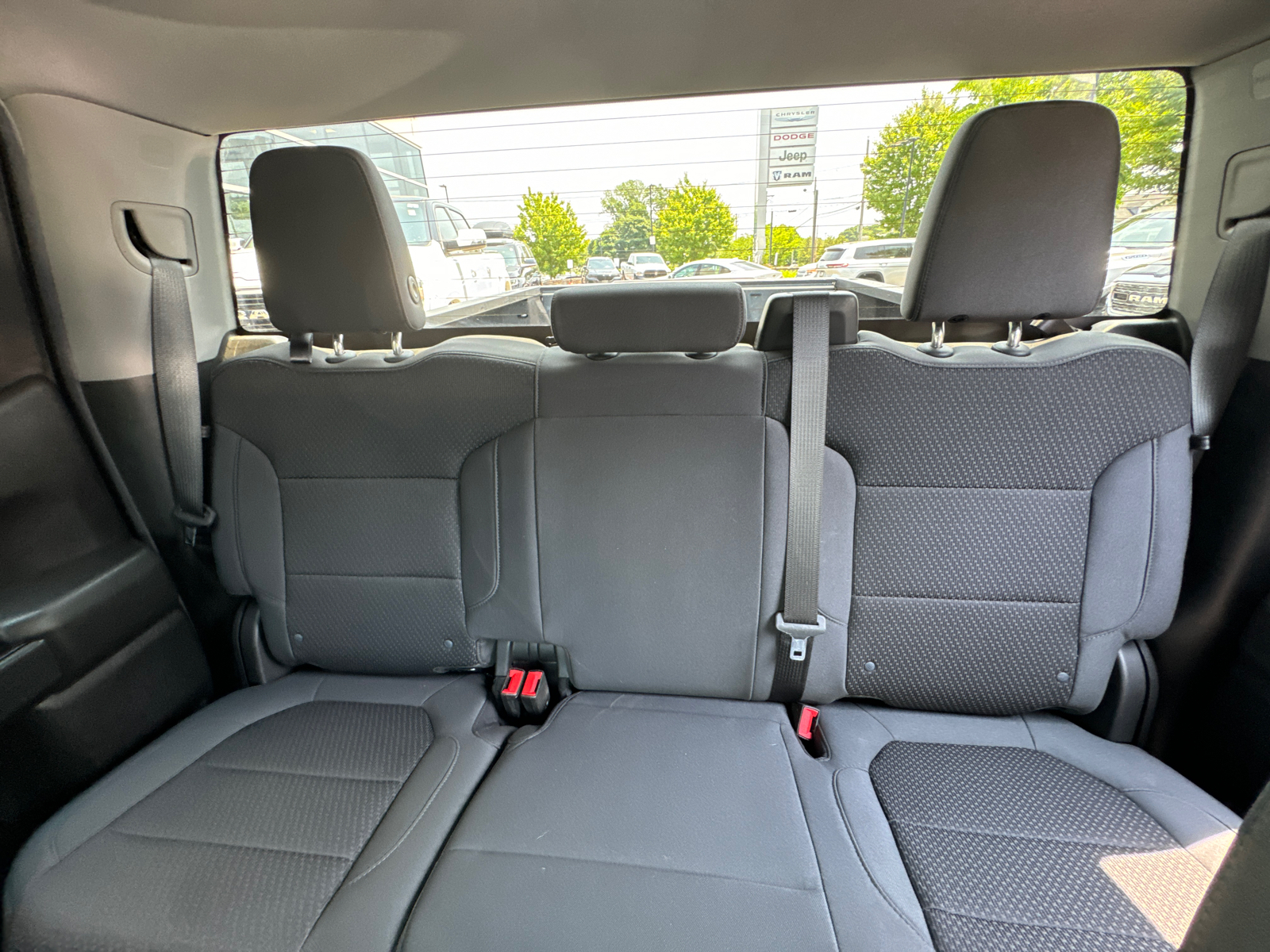 2019 Chevrolet Silverado 1500 Custom 4WD Double Cab 147 28