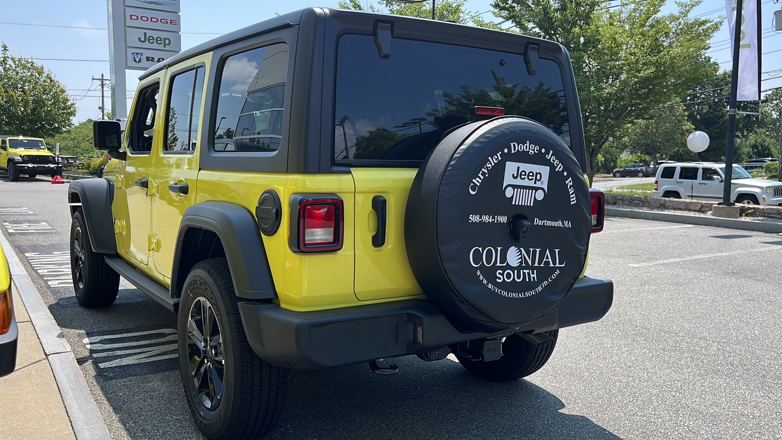 2023 Jeep Wrangler Sport Altitude 3