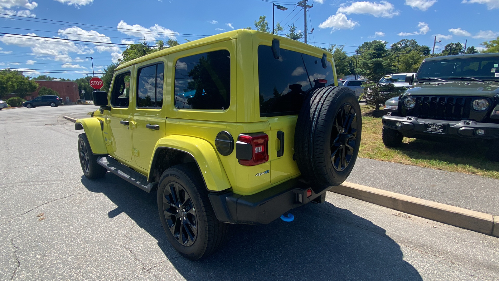 2024 Jeep Wrangler 4xe Sahara 3