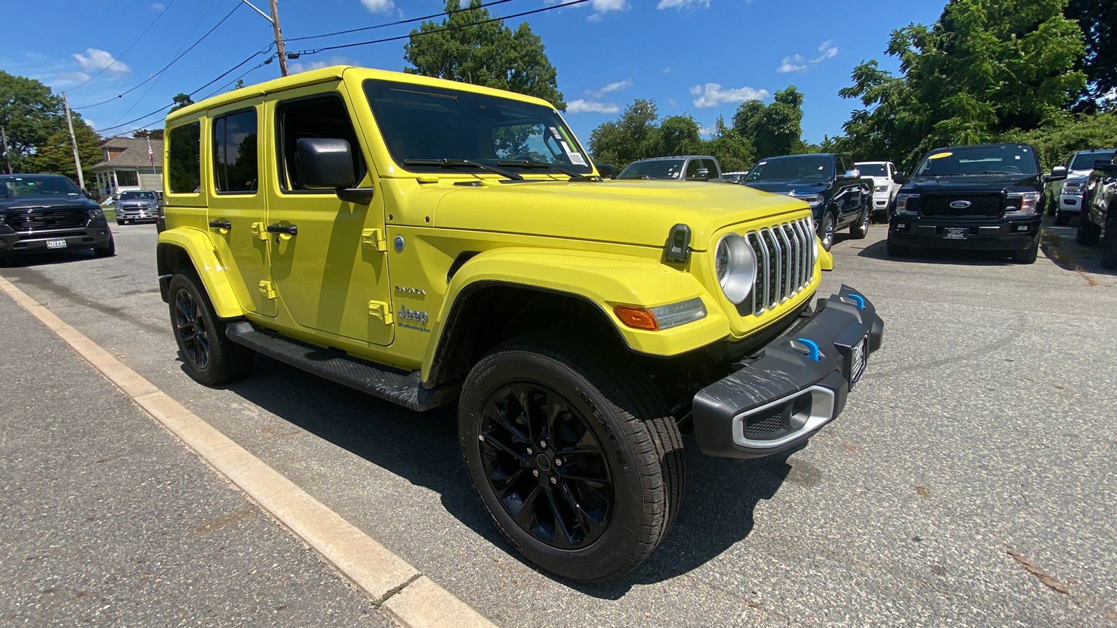 2024 Jeep Wrangler 4xe Sahara 8