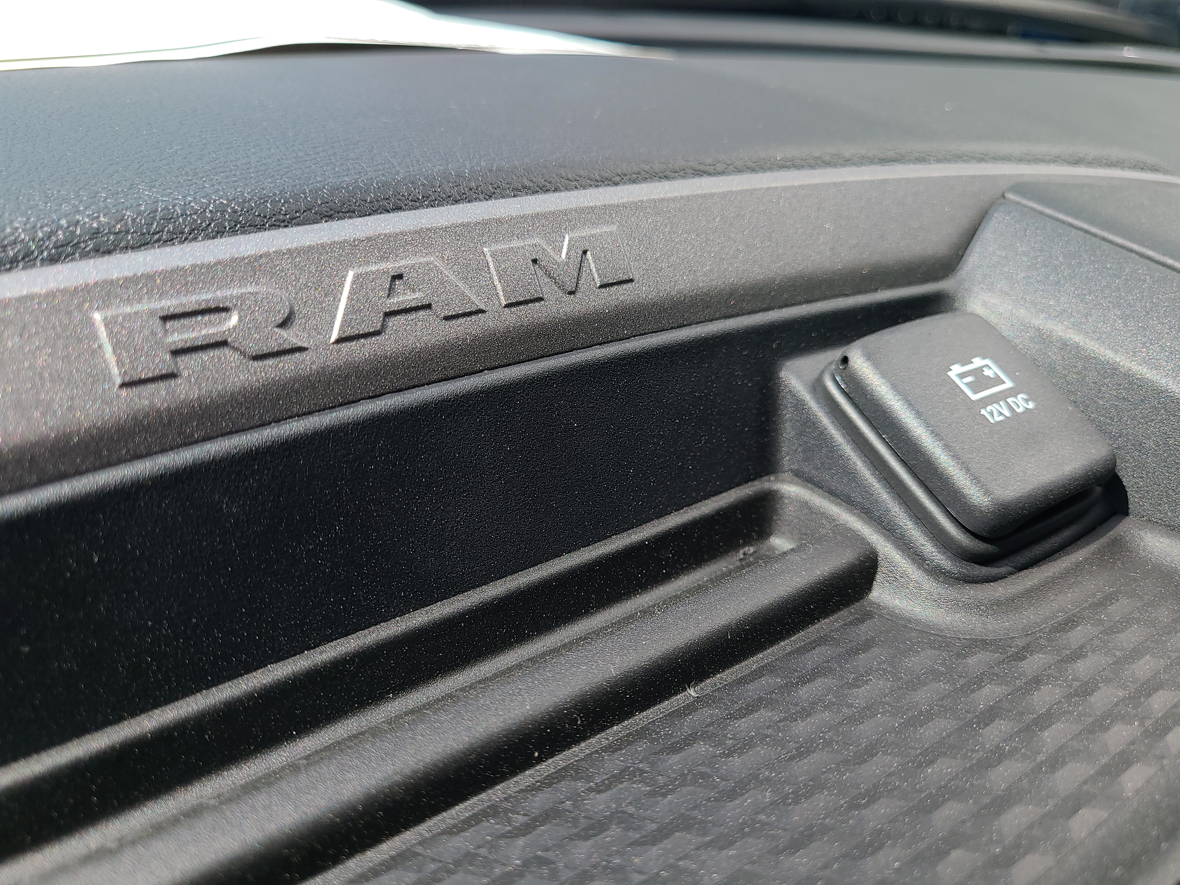 2024 Ram 3500 Chassis Cab Tradesman 4WD Reg Cab 60 CA 143.5 WB 27