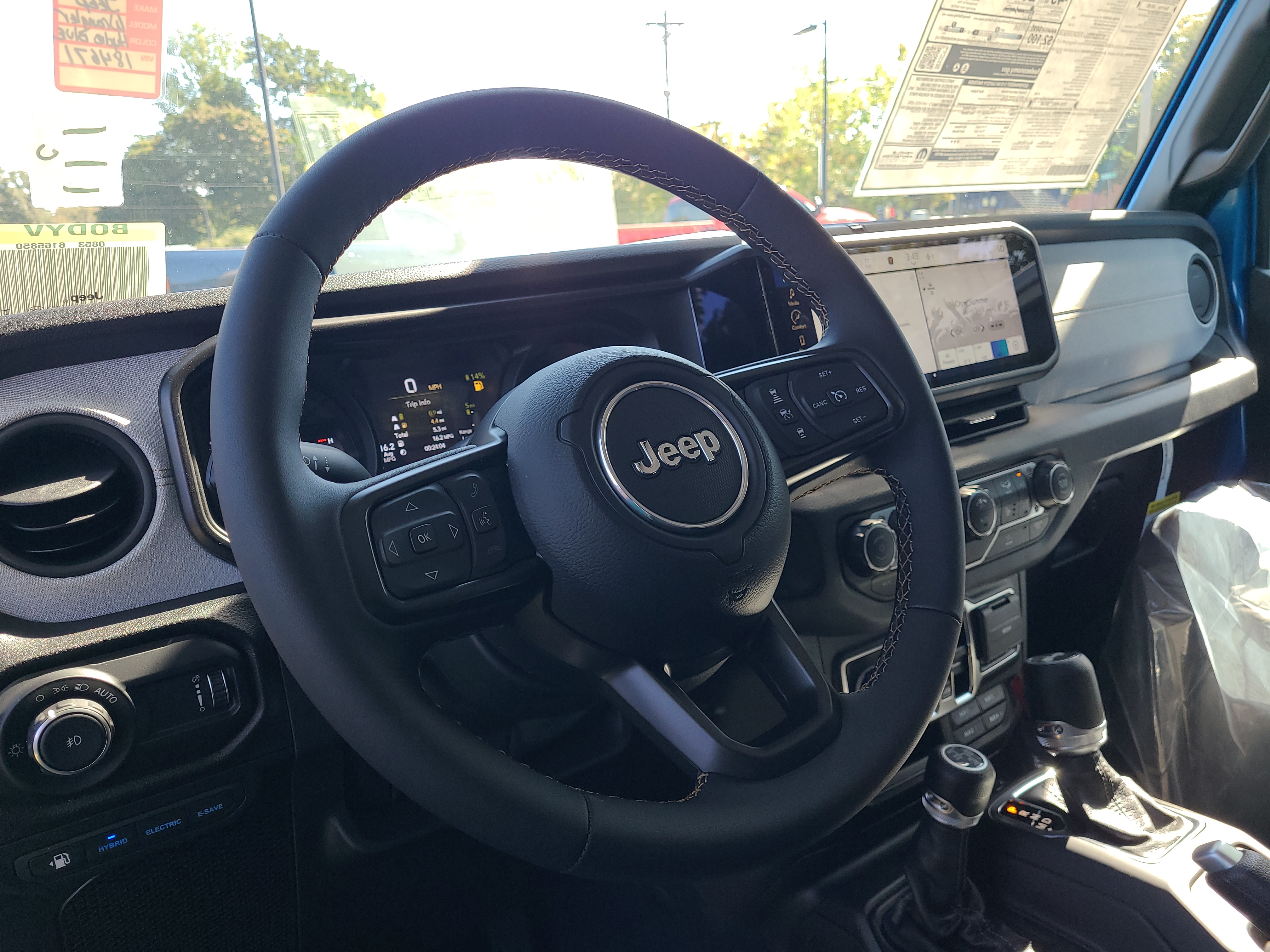 2024 Jeep Wrangler 4xe Sport S 33