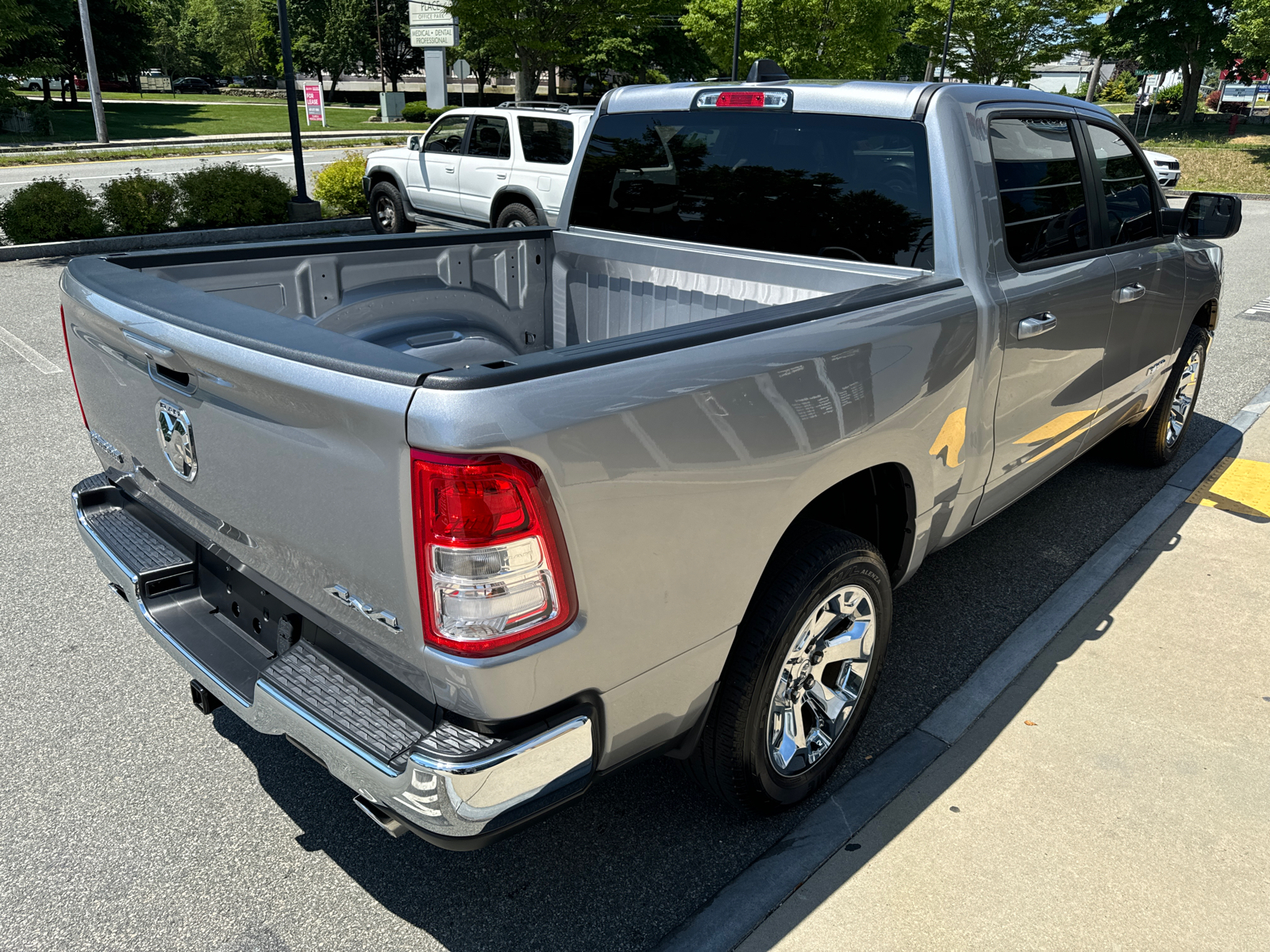 2022 Ram 1500 Big Horn 4x4 Crew Cab 57 Box 6