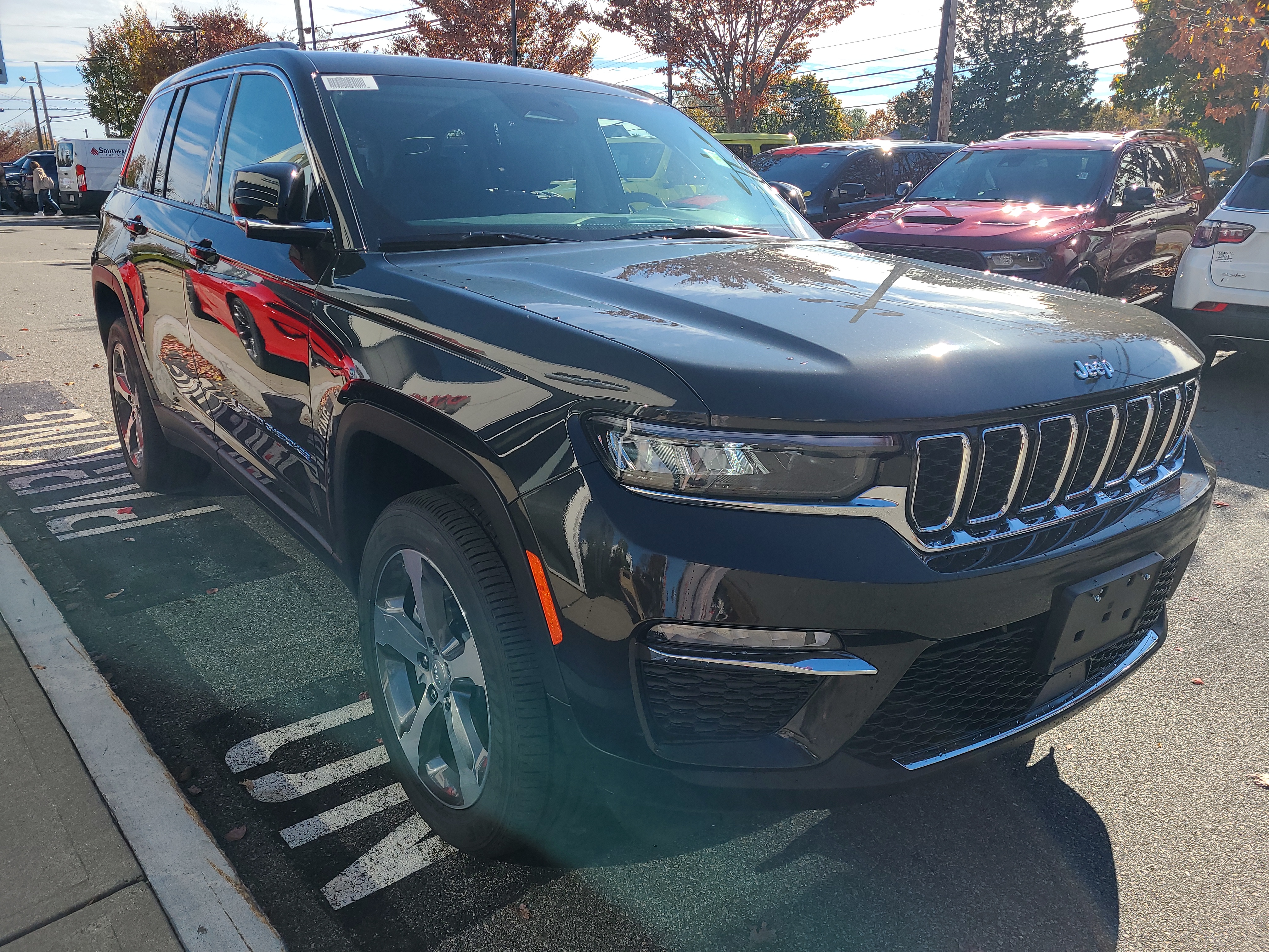 2024 Jeep Grand Cherokee 4xe  6