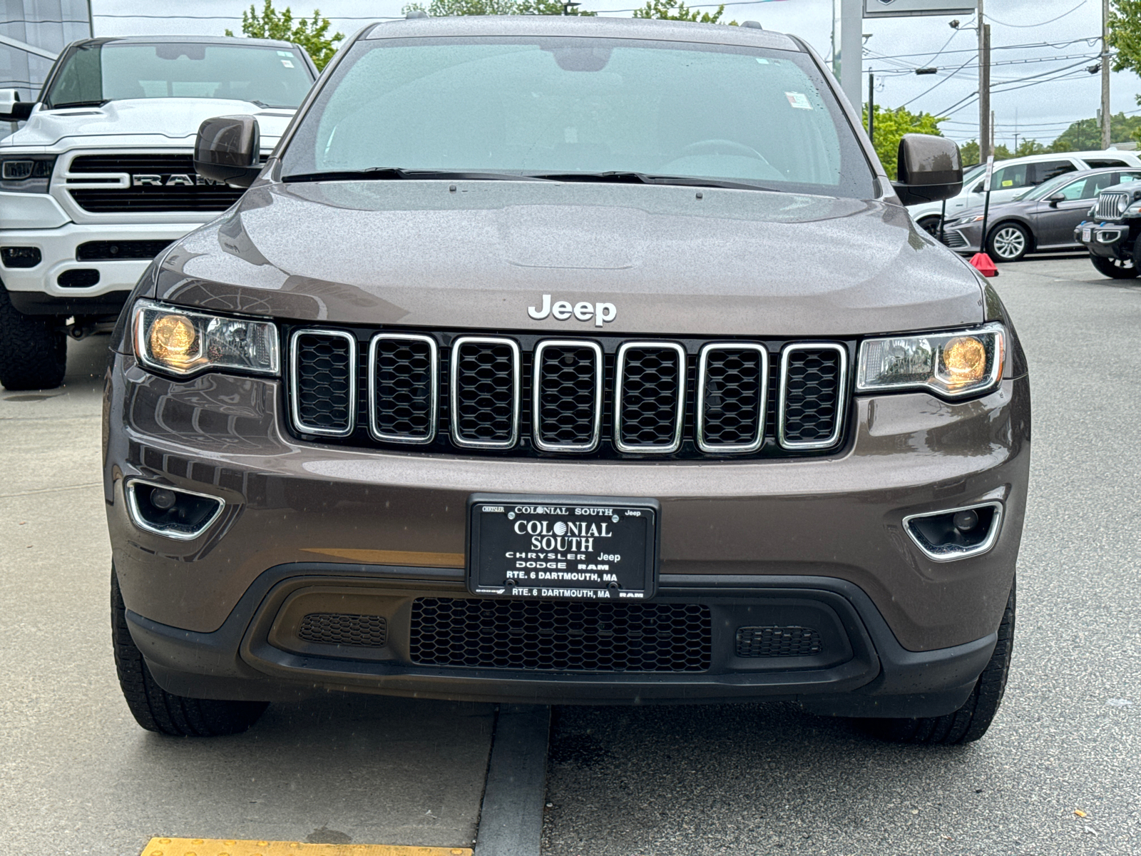 2019 Jeep Grand Cherokee Laredo E 37