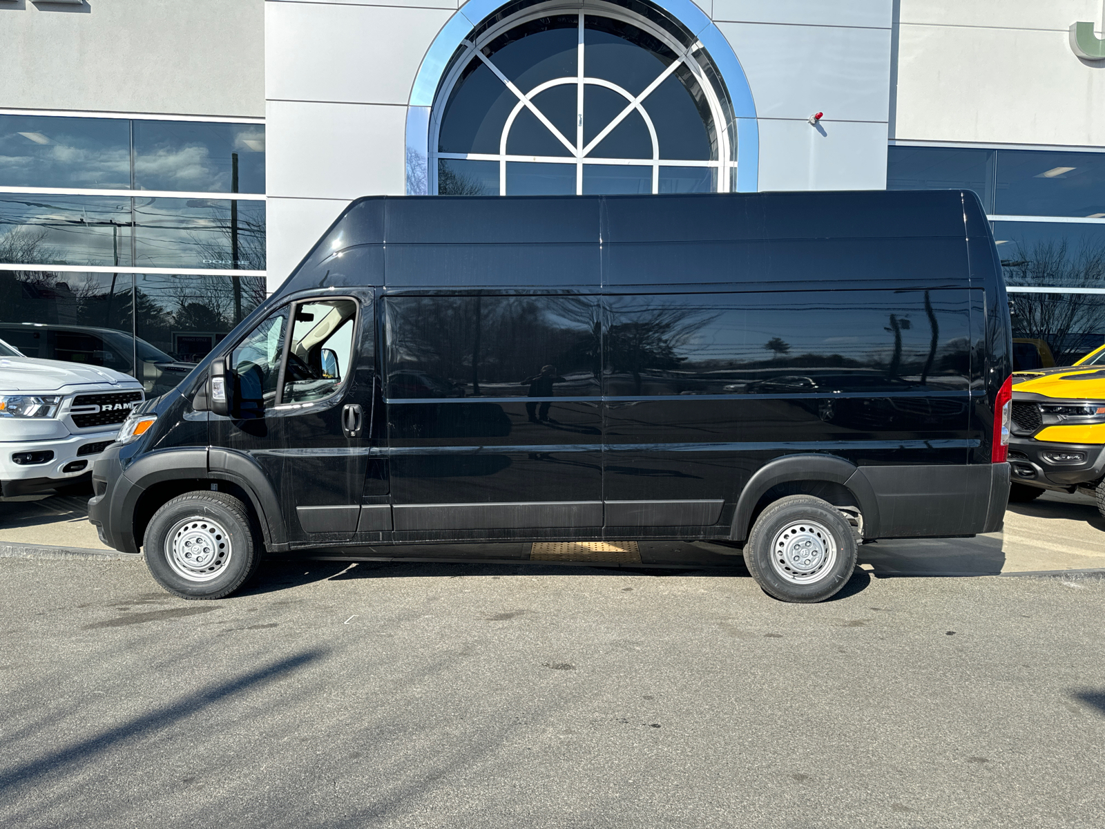 2024 Ram ProMaster Tradesman 3