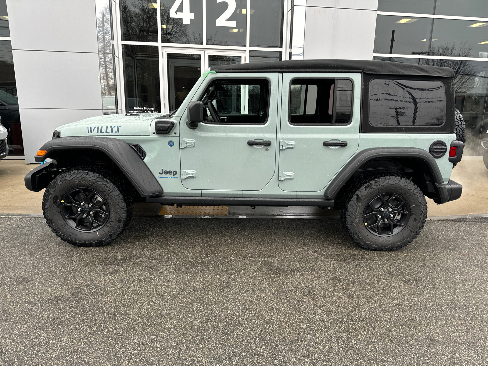 2024 Jeep Wrangler 4xe Willys 3