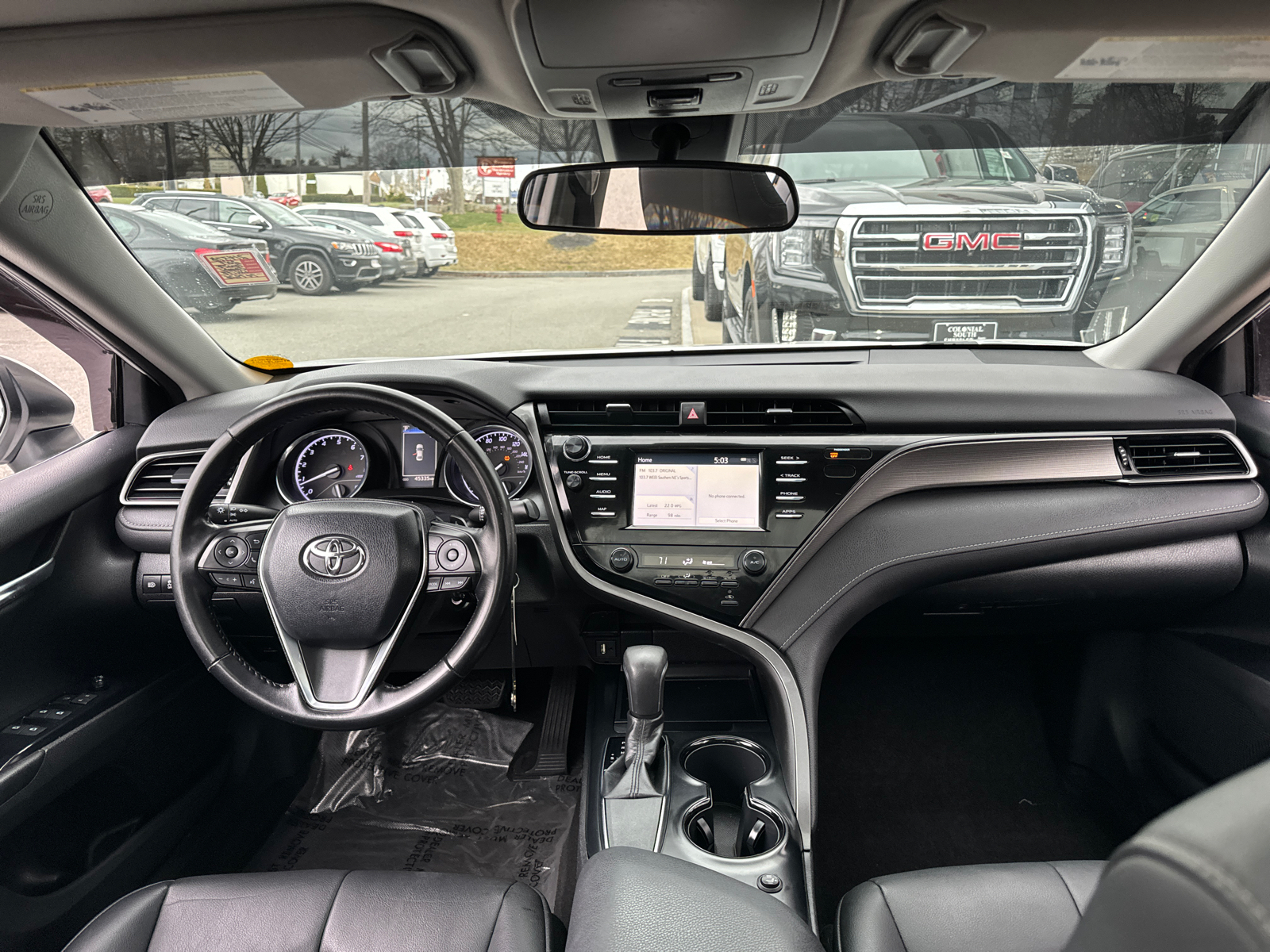 2019 Toyota Camry SE 34