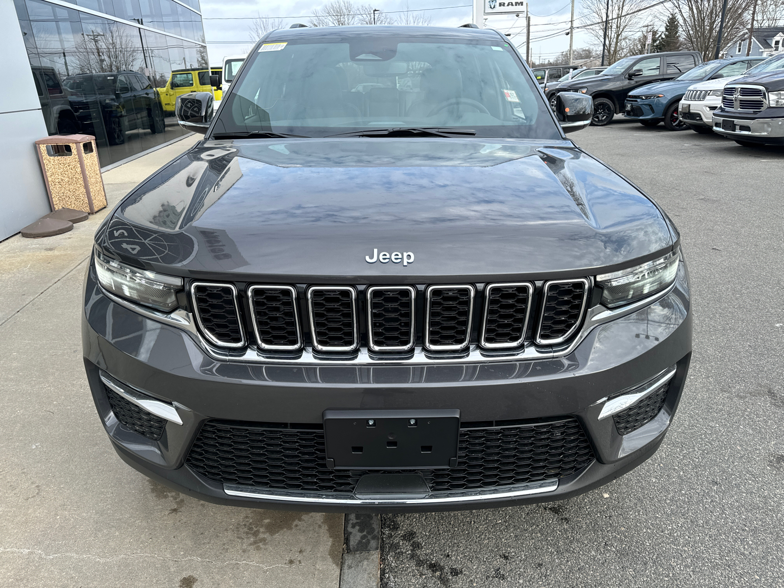 2024 Jeep Grand Cherokee 4xe  9