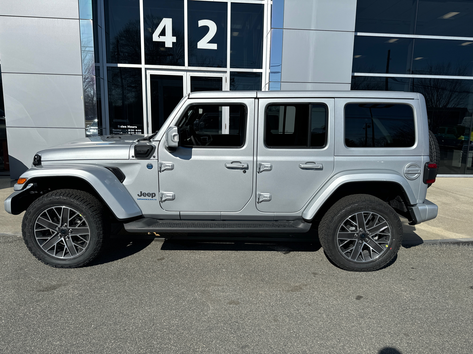 2024 Jeep Wrangler 4xe High Altitude 3