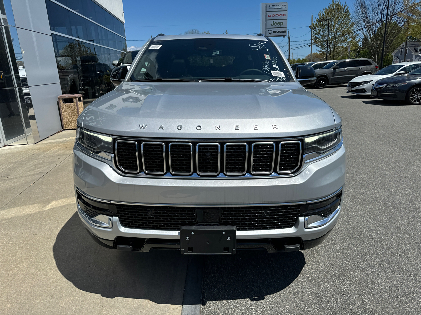 2024 Jeep Wagoneer  9