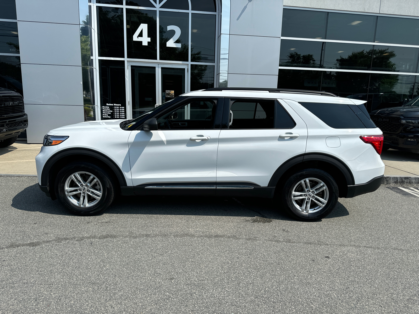 2021 Ford Explorer XLT 3