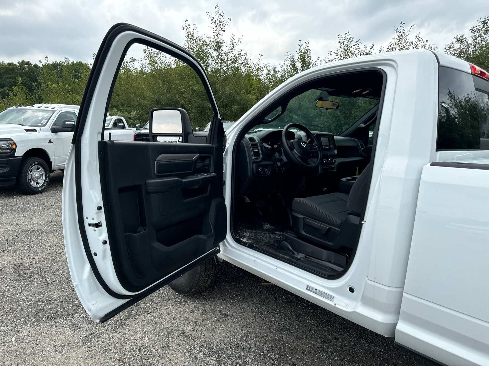 2024 Ram 3500 Tradesman 4x4 Reg Cab 8 Box 11