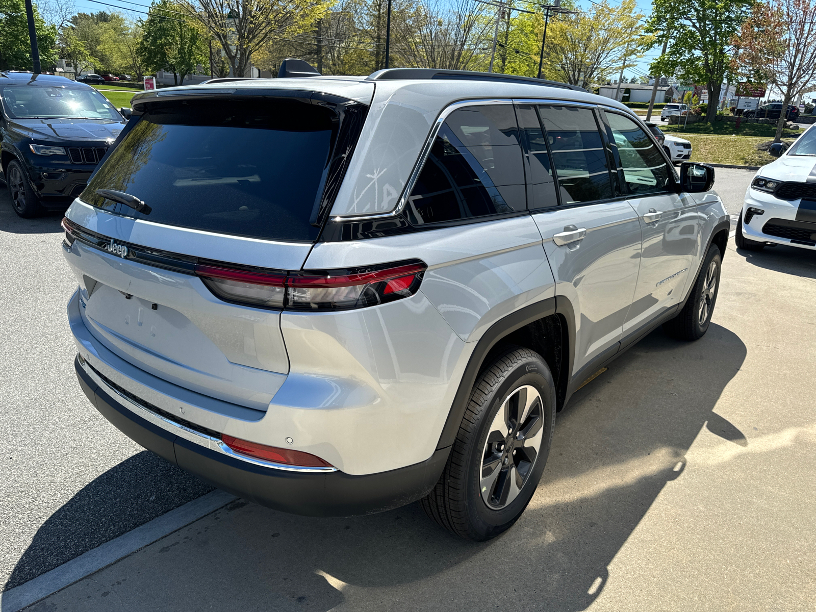 2024 Jeep Grand Cherokee 4xe  6