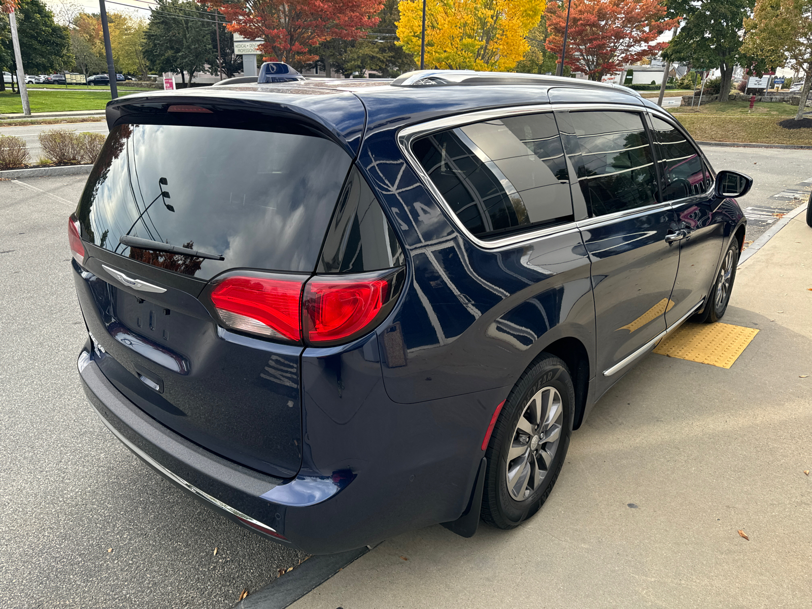 2019 Chrysler Pacifica Touring L Plus 6