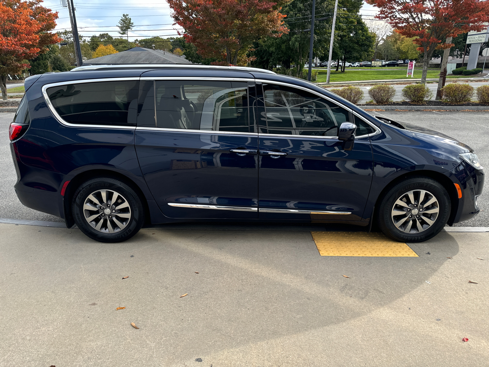 2019 Chrysler Pacifica Touring L Plus 7