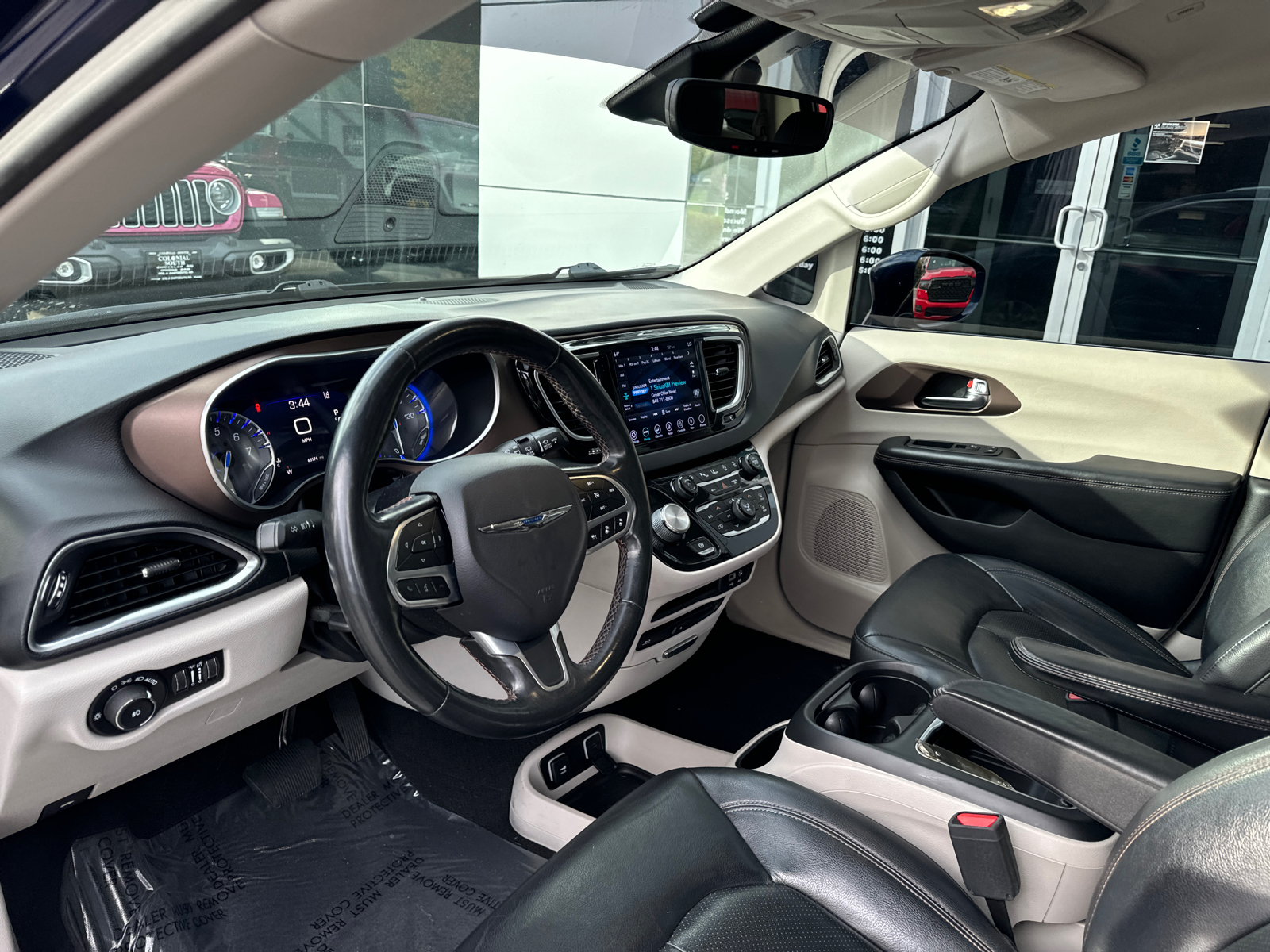 2019 Chrysler Pacifica Touring L Plus 12