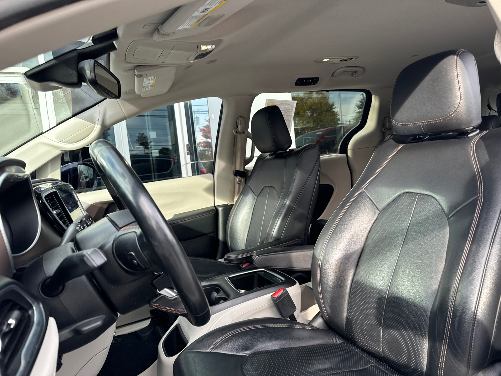 2019 Chrysler Pacifica Touring L Plus 13