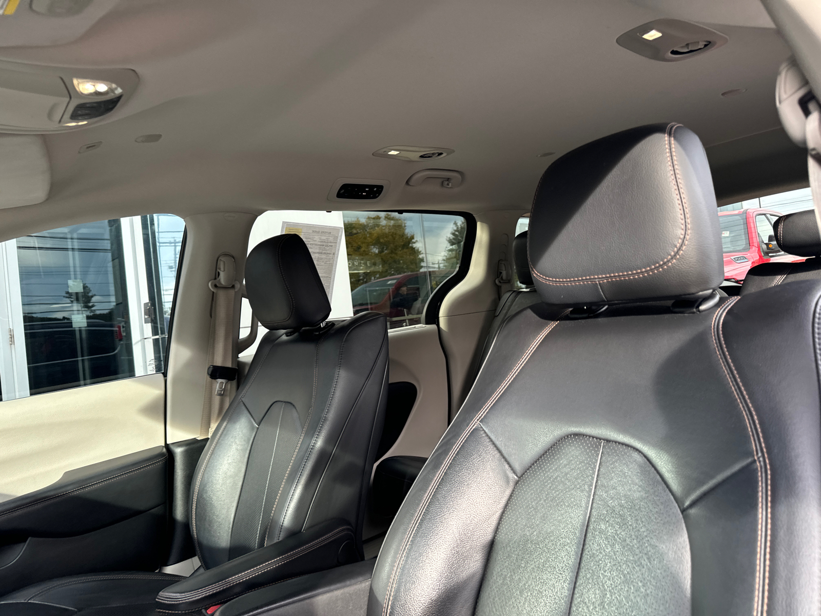 2019 Chrysler Pacifica Touring L Plus 14