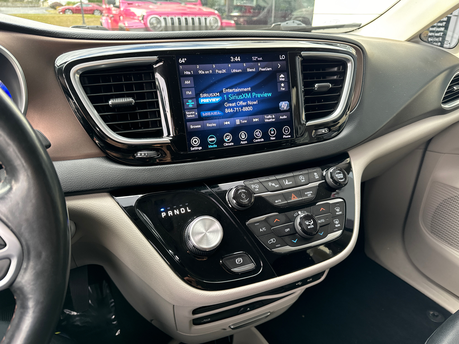 2019 Chrysler Pacifica Touring L Plus 26