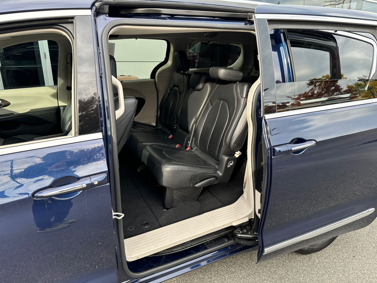 2019 Chrysler Pacifica Touring L Plus 30