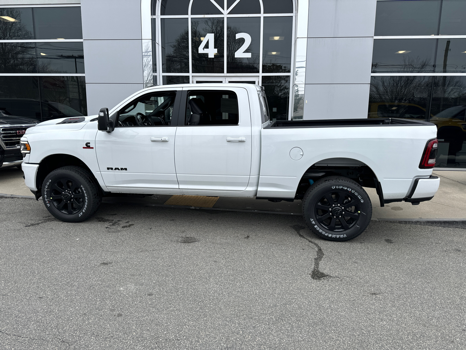 2024 Ram 2500 Laramie 4x4 Crew Cab 64 Box 3