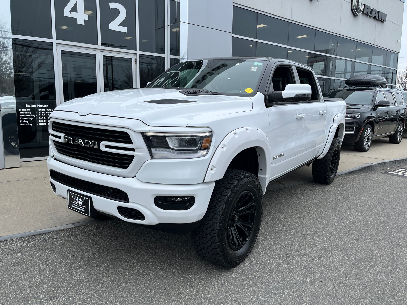 2024 Ram 1500 Laramie 4x4 Crew Cab 57 Box 1