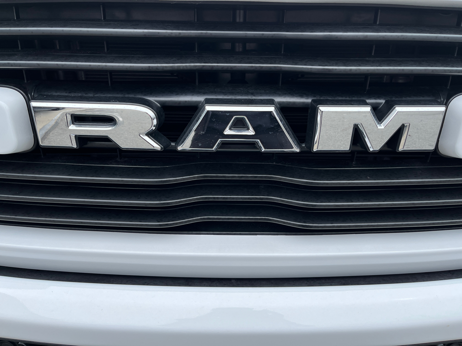 2024 Ram 1500 Laramie 4x4 Crew Cab 57 Box 40