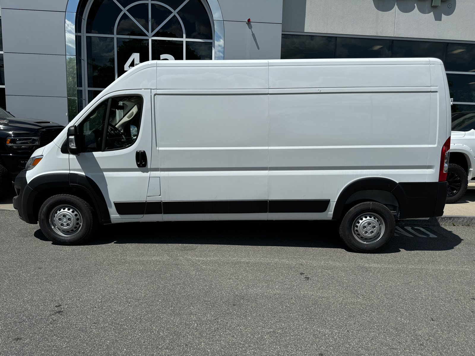 2024 Ram ProMaster Tradesman 3