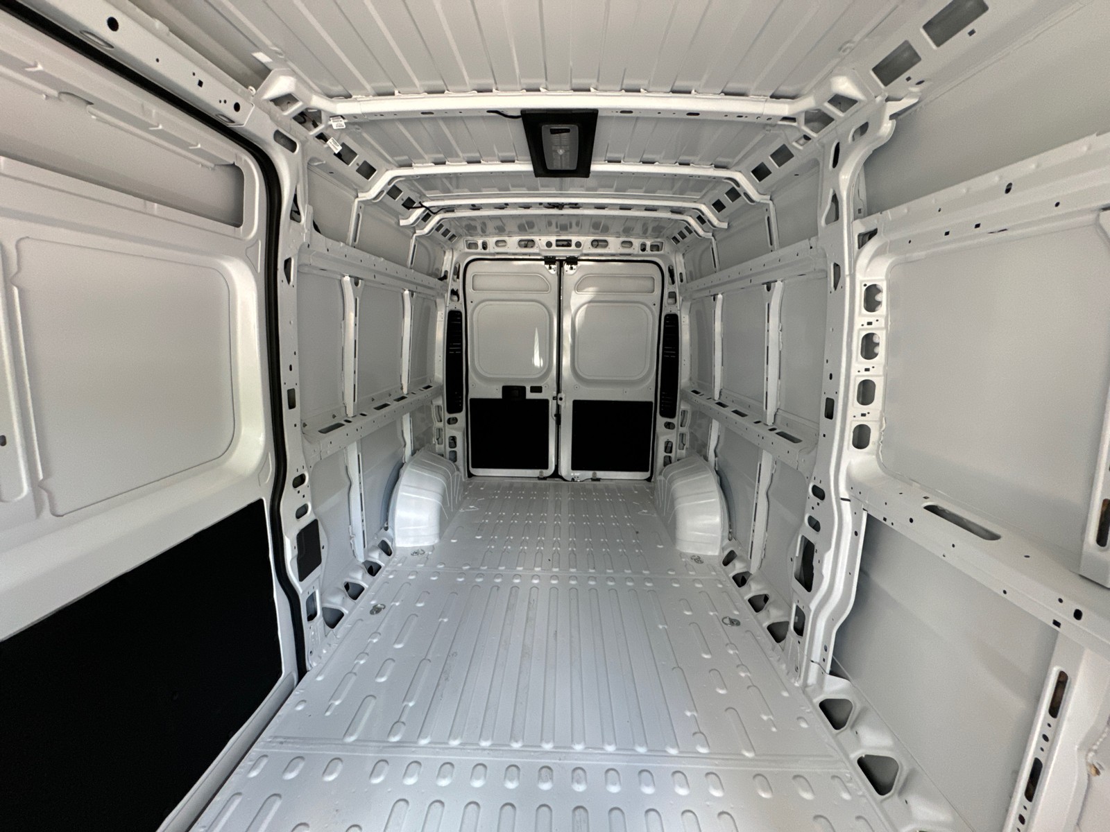 2024 Ram ProMaster Tradesman 31