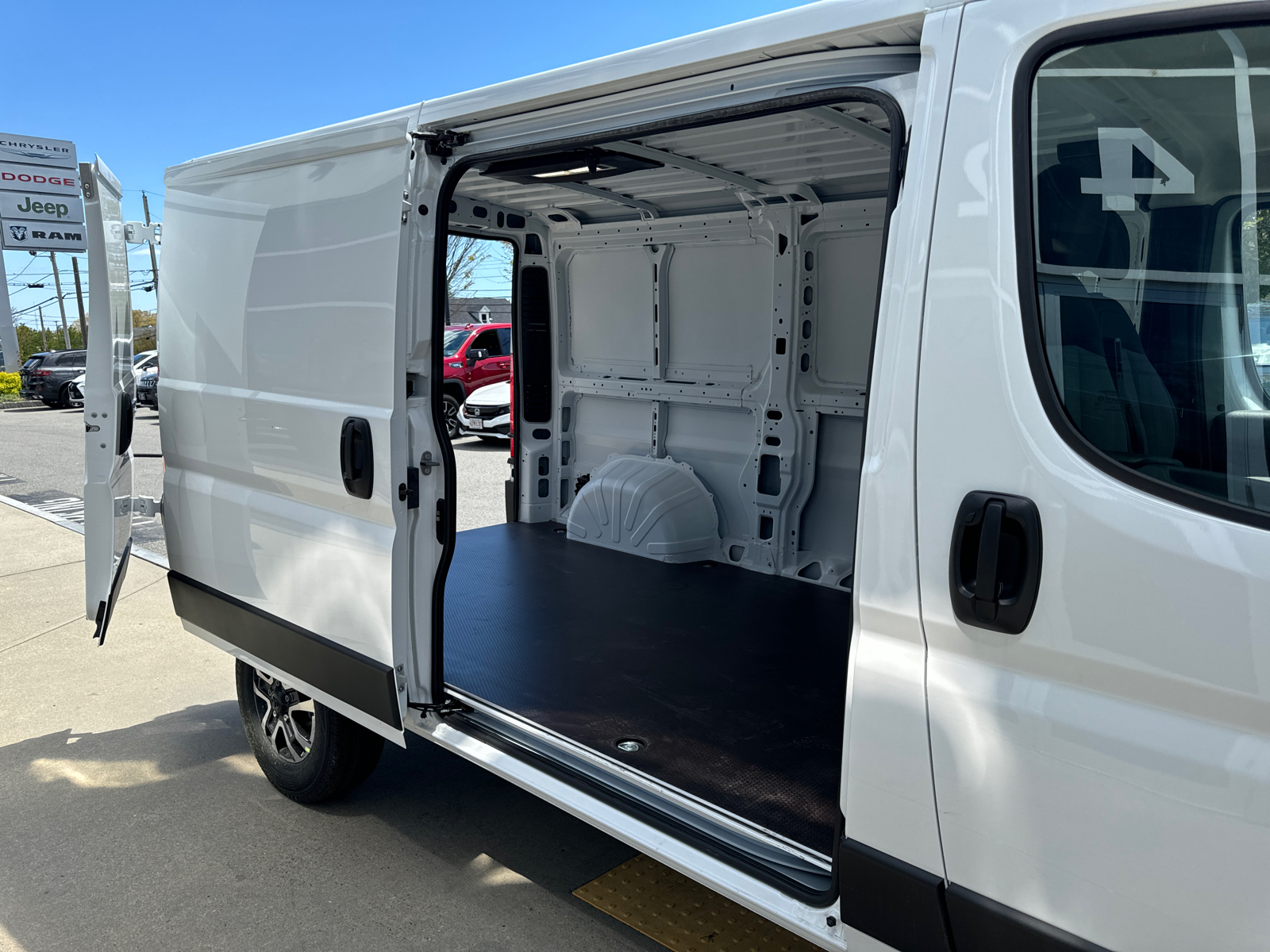 2024 Ram ProMaster SLT+ 32