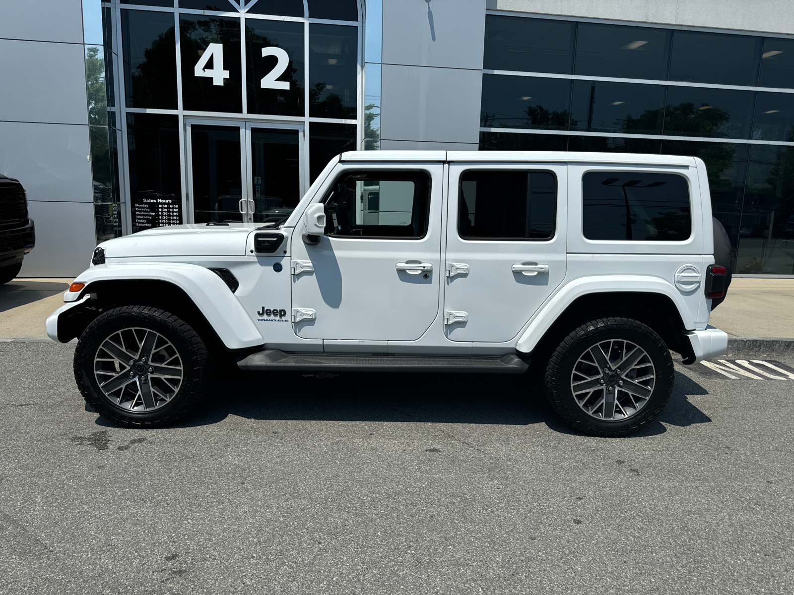 2024 Jeep Wrangler 4xe High Altitude 3