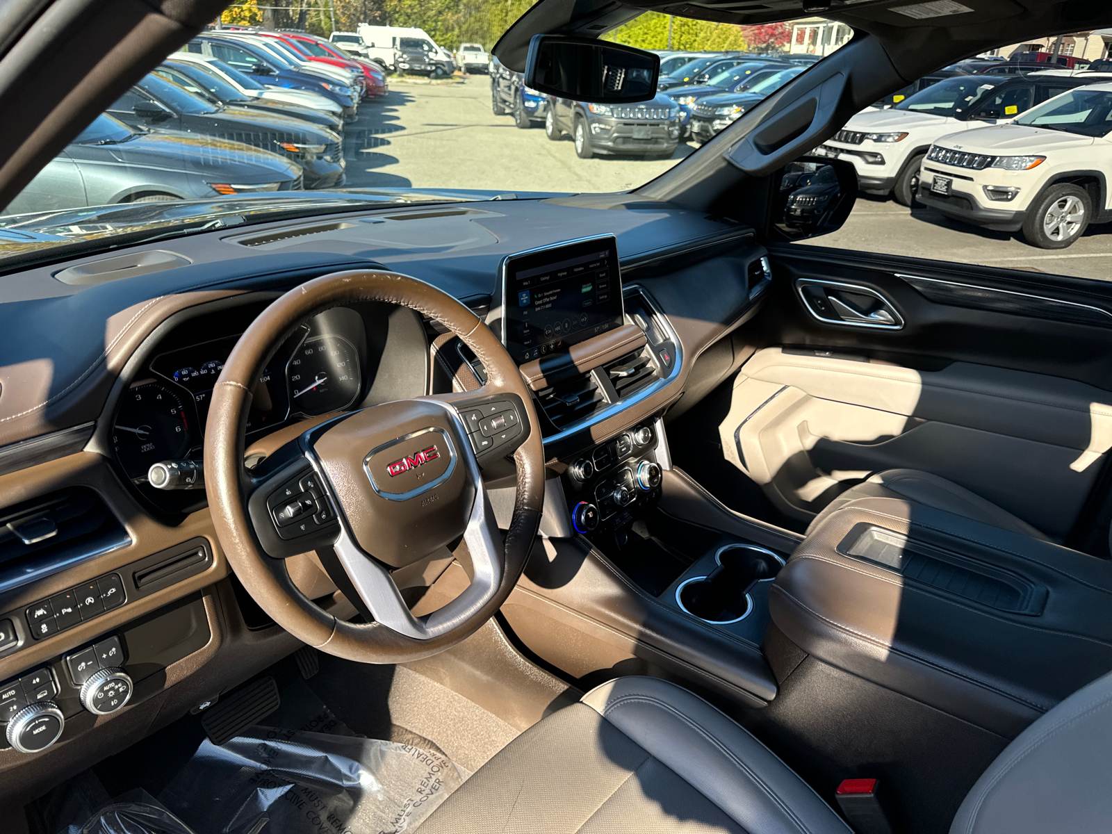 2021 GMC Yukon SLT 12