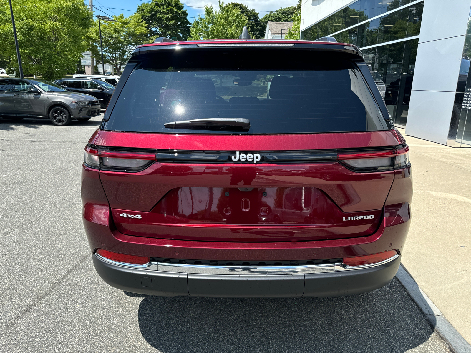 2024 Jeep Grand Cherokee Laredo 5