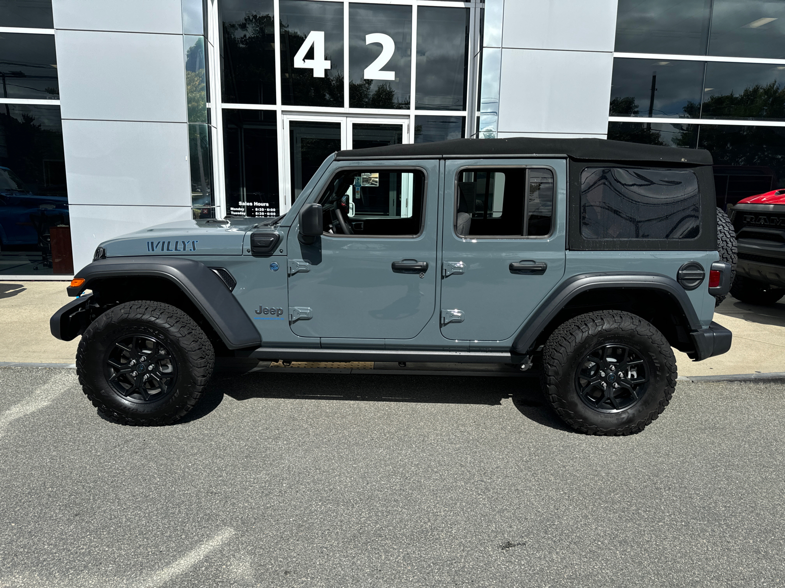 2024 Jeep Wrangler 4xe Willys 3