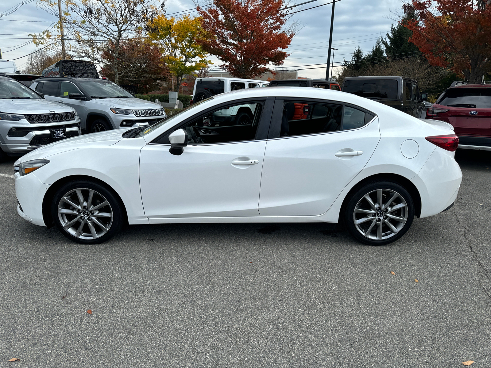 2018 Mazda Mazda3 4-Door Touring 3