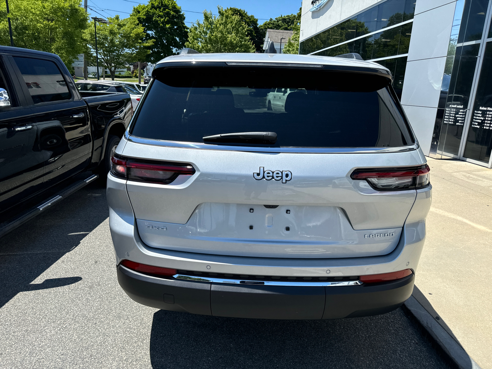 2024 Jeep Grand Cherokee L Laredo 5