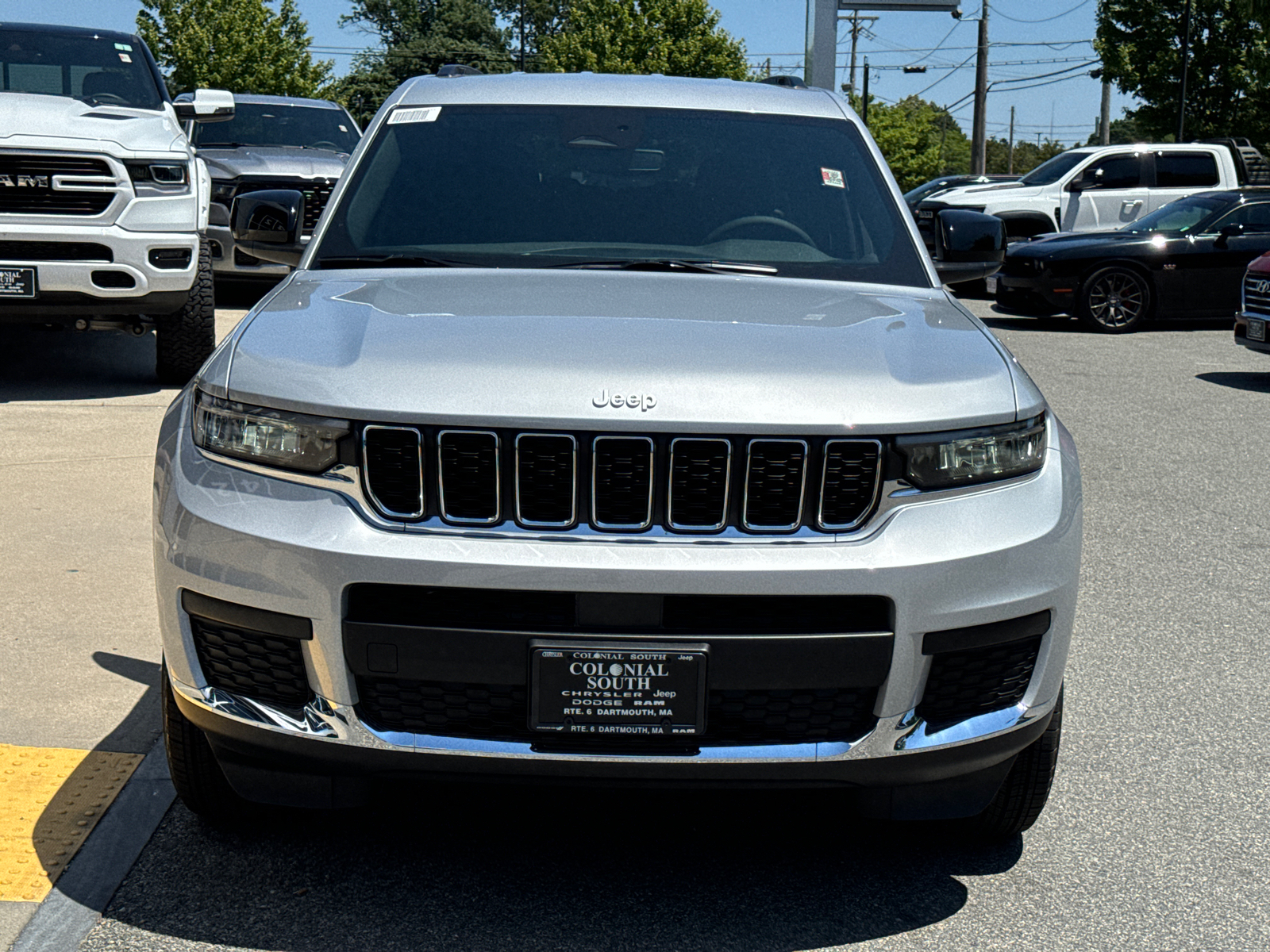 2024 Jeep Grand Cherokee L Laredo 38