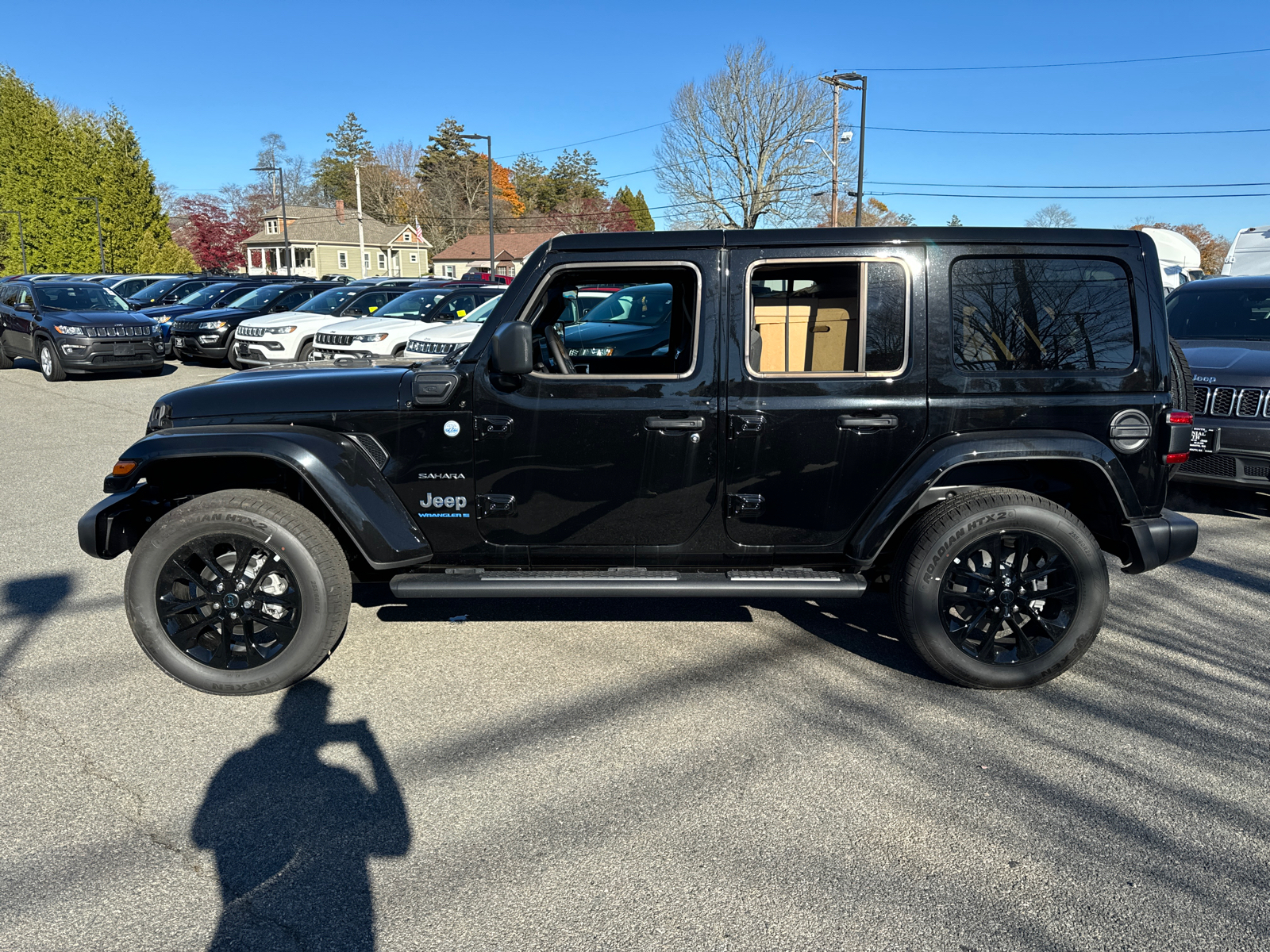 2024 Jeep Wrangler 4xe Sahara 3