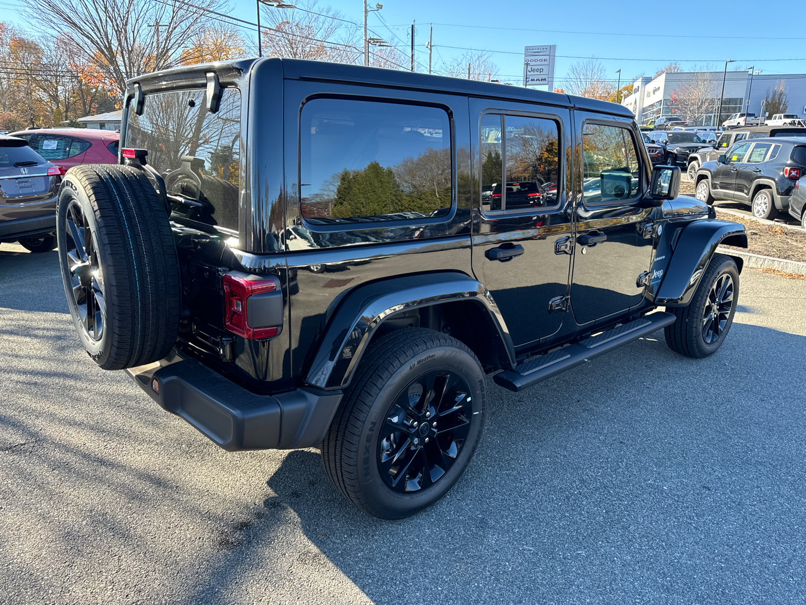 2024 Jeep Wrangler 4xe Sahara 6